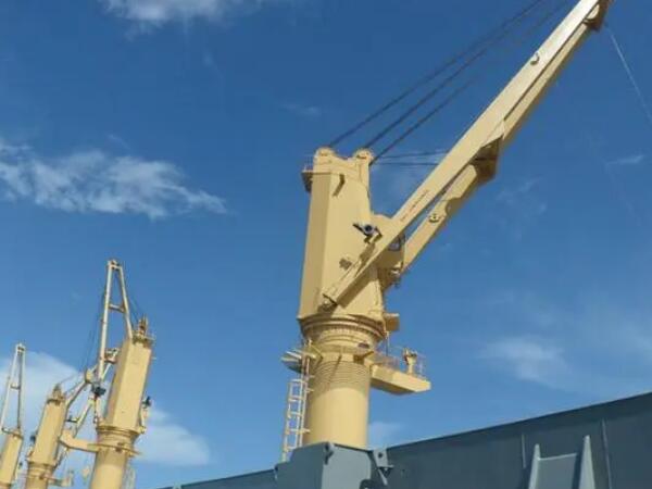 克令吊的安裝過程中需要注意哪些關(guān)鍵步驟？