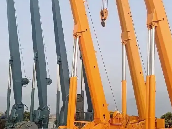 克令吊的安裝現(xiàn)場(chǎng)需要進(jìn)行哪些**檢查？